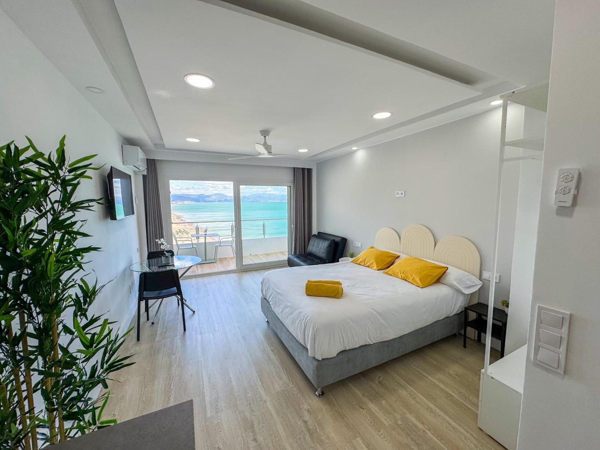 Spectacular Sea Views Torremolinos Apartment Exterior photo