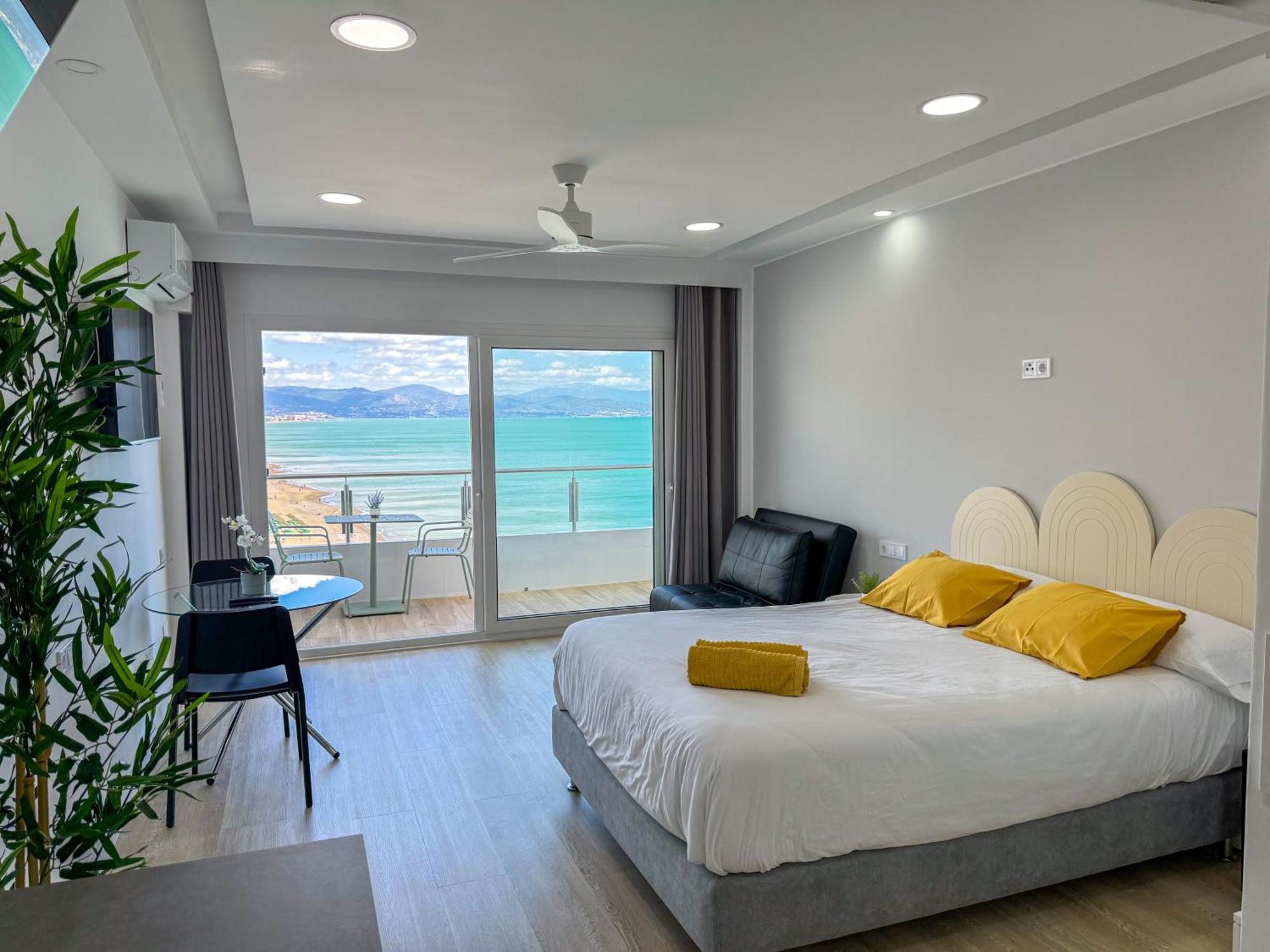 Spectacular Sea Views Torremolinos Apartment Exterior photo
